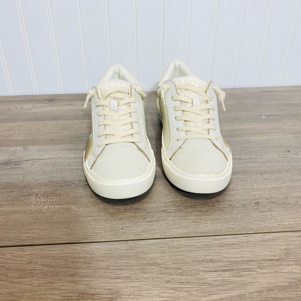 Brand new DOLCE VITA Women's Zina Plush Sneaker size 7 no box - Picture 3 of 14